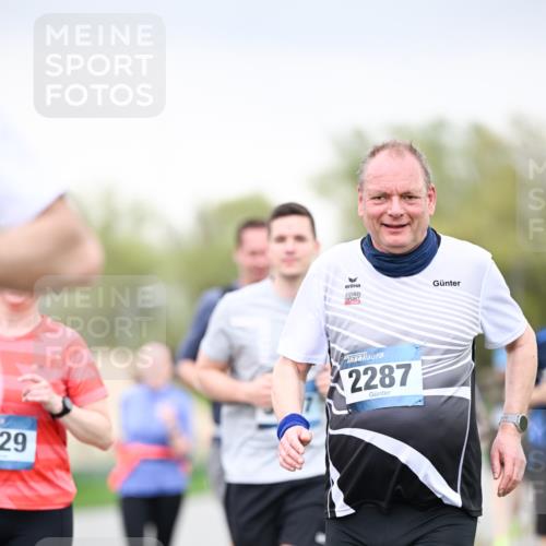 07.04.2024 - 43. Internationalen Wilhelmsburger Insellauf Dr. Thomas Lammeyer http://msf.ph/oto/6041882 07.04.2024 10:39:17 Laufen 29, 2287 meine-sportfotos.de