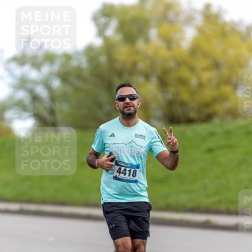 07.04.2024 - 43. Internationalen Wilhelmsburger Insellauf Michael Strokosch http://msf.ph/oto/6041896 07.04.2024 10:52:21 Laufen 4418 meine-sportfotos.de