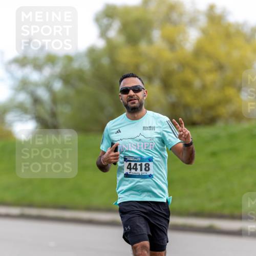 07.04.2024 - 43. Internationalen Wilhelmsburger Insellauf Michael Strokosch http://msf.ph/oto/6041898 07.04.2024 10:52:21 Laufen 20, 23, 42, 195, 4418 meine-sportfotos.de