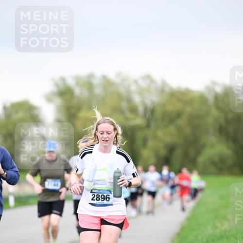 07.04.2024 - 43. Internationalen Wilhelmsburger Insellauf Dr. Thomas Lammeyer http://msf.ph/oto/6041931 07.04.2024 10:39:22 Laufen 212, 2896 meine-sportfotos.de