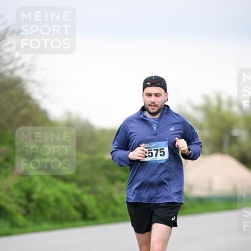 07.04.2024 - 43. Internationalen Wilhelmsburger Insellauf Dr. Thomas Lammeyer http://msf.ph/oto/6041945 07.04.2024 10:39:24 Laufen 575 meine-sportfotos.de