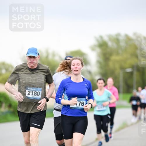 07.04.2024 - 43. Internationalen Wilhelmsburger Insellauf Dr. Thomas Lammeyer http://msf.ph/oto/6041955 07.04.2024 10:39:26 Laufen 2180, 76 meine-sportfotos.de