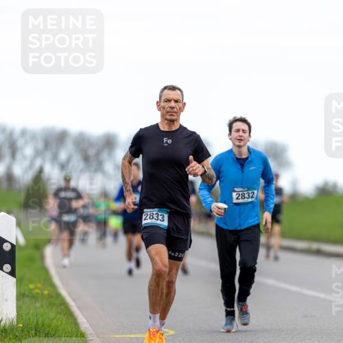 07.04.2024 - 43. Internationalen Wilhelmsburger Insellauf Michael Strokosch http://msf.ph/oto/6041962 07.04.2024 10:53:15 Laufen 226, 2833, 2832, 226 meine-sportfotos.de