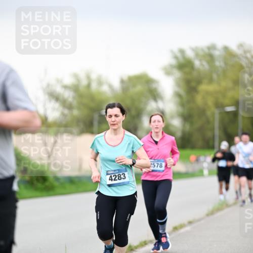 07.04.2024 - 43. Internationalen Wilhelmsburger Insellauf Dr. Thomas Lammeyer http://msf.ph/oto/6041979 07.04.2024 10:39:29 Laufen 4283, 2578 meine-sportfotos.de
