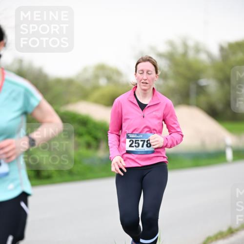 07.04.2024 - 43. Internationalen Wilhelmsburger Insellauf Dr. Thomas Lammeyer http://msf.ph/oto/6041992 07.04.2024 10:39:31 Laufen 2578 meine-sportfotos.de
