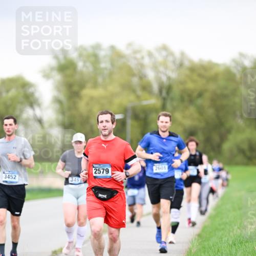 07.04.2024 - 43. Internationalen Wilhelmsburger Insellauf Dr. Thomas Lammeyer http://msf.ph/oto/6042023 07.04.2024 10:39:39 Laufen 3452, 3451, 2579, 2601 meine-sportfotos.de