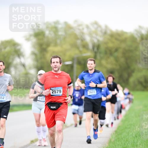 07.04.2024 - 43. Internationalen Wilhelmsburger Insellauf Dr. Thomas Lammeyer http://msf.ph/oto/6042026 07.04.2024 10:39:40 Laufen 452, 345, 2579, 2601 meine-sportfotos.de