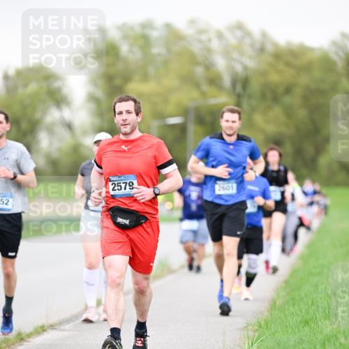 07.04.2024 - 43. Internationalen Wilhelmsburger Insellauf Dr. Thomas Lammeyer http://msf.ph/oto/6042029 07.04.2024 10:39:40 Laufen 52, 2579, 2601 meine-sportfotos.de