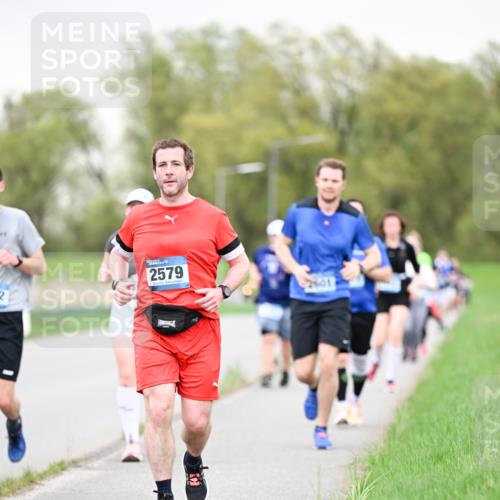 07.04.2024 - 43. Internationalen Wilhelmsburger Insellauf Dr. Thomas Lammeyer http://msf.ph/oto/6042030 07.04.2024 10:39:40 Laufen 2, 2579, 2601 meine-sportfotos.de