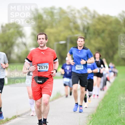 07.04.2024 - 43. Internationalen Wilhelmsburger Insellauf Dr. Thomas Lammeyer http://msf.ph/oto/6042031 07.04.2024 10:39:40 Laufen 2579, 2601 meine-sportfotos.de