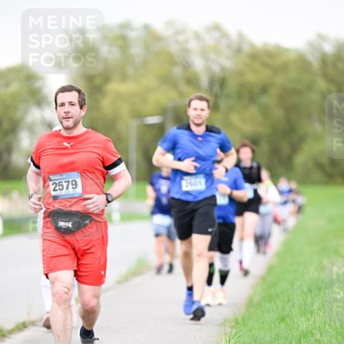 07.04.2024 - 43. Internationalen Wilhelmsburger Insellauf Dr. Thomas Lammeyer http://msf.ph/oto/6042035 07.04.2024 10:39:41 Laufen 2579 meine-sportfotos.de