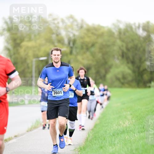 07.04.2024 - 43. Internationalen Wilhelmsburger Insellauf Dr. Thomas Lammeyer http://msf.ph/oto/6042037 07.04.2024 10:39:42 Laufen 2601, 71 meine-sportfotos.de