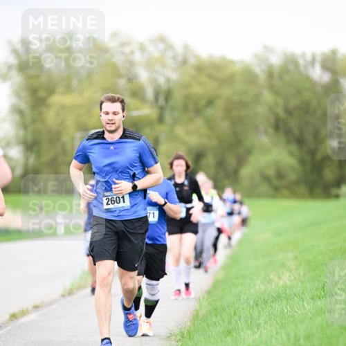 07.04.2024 - 43. Internationalen Wilhelmsburger Insellauf Dr. Thomas Lammeyer http://msf.ph/oto/6042042 07.04.2024 10:39:42 Laufen 2601, 71 meine-sportfotos.de