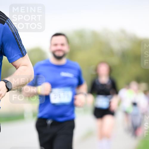07.04.2024 - 43. Internationalen Wilhelmsburger Insellauf Dr. Thomas Lammeyer http://msf.ph/oto/6042066 07.04.2024 10:39:47 Laufen  meine-sportfotos.de