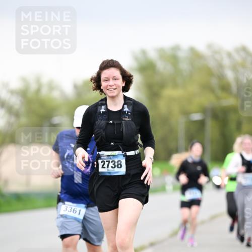 07.04.2024 - 43. Internationalen Wilhelmsburger Insellauf Dr. Thomas Lammeyer http://msf.ph/oto/6042079 07.04.2024 10:39:49 Laufen 3361, 2738 meine-sportfotos.de