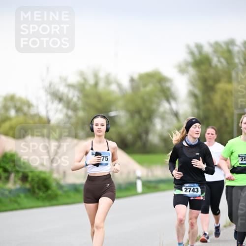 07.04.2024 - 43. Internationalen Wilhelmsburger Insellauf Dr. Thomas Lammeyer http://msf.ph/oto/6042089 07.04.2024 10:39:52 Laufen 75, 2743, 25 meine-sportfotos.de