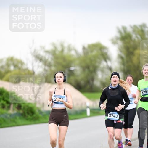 07.04.2024 - 43. Internationalen Wilhelmsburger Insellauf Dr. Thomas Lammeyer http://msf.ph/oto/6042091 07.04.2024 10:39:53 Laufen 2743, 2555 meine-sportfotos.de