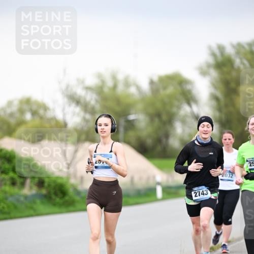07.04.2024 - 43. Internationalen Wilhelmsburger Insellauf Dr. Thomas Lammeyer http://msf.ph/oto/6042092 07.04.2024 10:39:53 Laufen 2743, 2032, 25 meine-sportfotos.de