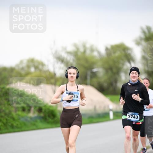 07.04.2024 - 43. Internationalen Wilhelmsburger Insellauf Dr. Thomas Lammeyer http://msf.ph/oto/6042095 07.04.2024 10:39:53 Laufen 75, 2743 meine-sportfotos.de