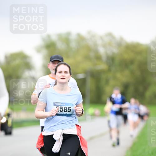 07.04.2024 - 43. Internationalen Wilhelmsburger Insellauf Dr. Thomas Lammeyer http://msf.ph/oto/6042118 07.04.2024 10:39:58 Laufen 2585 meine-sportfotos.de