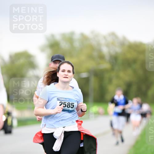 07.04.2024 - 43. Internationalen Wilhelmsburger Insellauf Dr. Thomas Lammeyer http://msf.ph/oto/6042120 07.04.2024 10:39:58 Laufen 2585 meine-sportfotos.de
