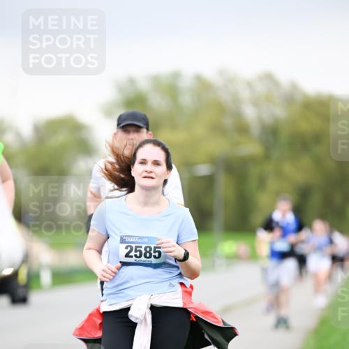 07.04.2024 - 43. Internationalen Wilhelmsburger Insellauf Dr. Thomas Lammeyer http://msf.ph/oto/6042122 07.04.2024 10:39:58 Laufen 2585 meine-sportfotos.de