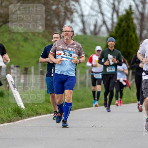07.04.2024 - 43. Internationalen Wilhelmsburger Insellauf Michael Strokosch http://msf.ph/oto/6042126 07.04.2024 10:55:51 Laufen 3757, 60, 3548, 3548, 2488 meine-sportfotos.de