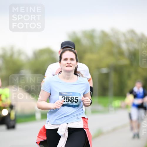 07.04.2024 - 43. Internationalen Wilhelmsburger Insellauf Dr. Thomas Lammeyer http://msf.ph/oto/6042128 07.04.2024 10:39:58 Laufen 2585 meine-sportfotos.de