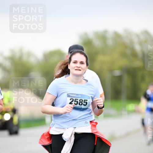 07.04.2024 - 43. Internationalen Wilhelmsburger Insellauf Dr. Thomas Lammeyer http://msf.ph/oto/6042130 07.04.2024 10:39:58 Laufen 2585 meine-sportfotos.de