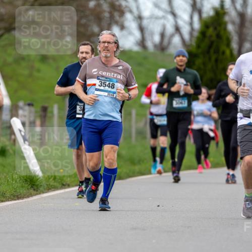 07.04.2024 - 43. Internationalen Wilhelmsburger Insellauf Michael Strokosch http://msf.ph/oto/6042133 07.04.2024 10:55:52 Laufen 3757, 3, 3548, 3548, 3067, 2488, 60 meine-sportfotos.de