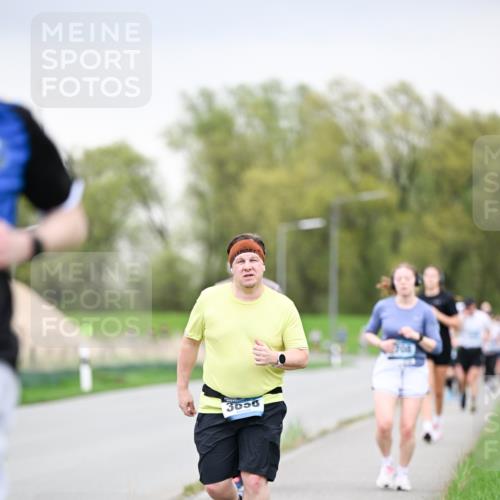 07.04.2024 - 43. Internationalen Wilhelmsburger Insellauf Dr. Thomas Lammeyer http://msf.ph/oto/6042181 07.04.2024 10:40:08 Laufen 3056 meine-sportfotos.de