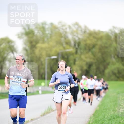 07.04.2024 - 43. Internationalen Wilhelmsburger Insellauf Dr. Thomas Lammeyer http://msf.ph/oto/6042209 07.04.2024 10:40:10 Laufen 3548, 3548, 2708, 20 meine-sportfotos.de