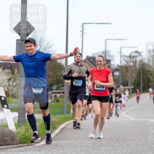 07.04.2024 - 43. Internationalen Wilhelmsburger Insellauf Michael Strokosch http://msf.ph/oto/6042221 07.04.2024 11:01:48 Laufen 3456, 3053, 4428 meine-sportfotos.de