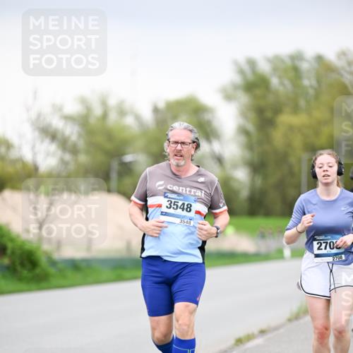 07.04.2024 - 43. Internationalen Wilhelmsburger Insellauf Dr. Thomas Lammeyer http://msf.ph/oto/6042224 07.04.2024 10:40:12 Laufen 3548, 3548, 270, 2708 meine-sportfotos.de