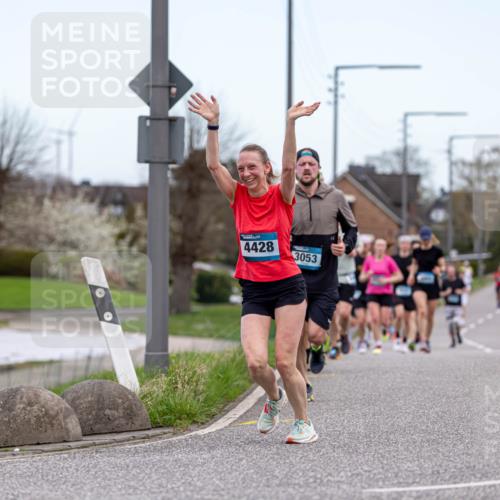 07.04.2024 - 43. Internationalen Wilhelmsburger Insellauf Michael Strokosch http://msf.ph/oto/6042228 07.04.2024 11:01:49 Laufen 10, 4428, 3053 meine-sportfotos.de