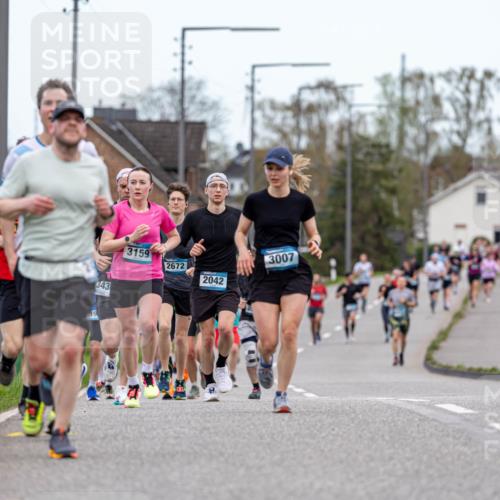 07.04.2024 - 43. Internationalen Wilhelmsburger Insellauf Michael Strokosch http://msf.ph/oto/6042238 07.04.2024 11:01:53 Laufen 343, 3159, 2672, 2042, 3007 meine-sportfotos.de
