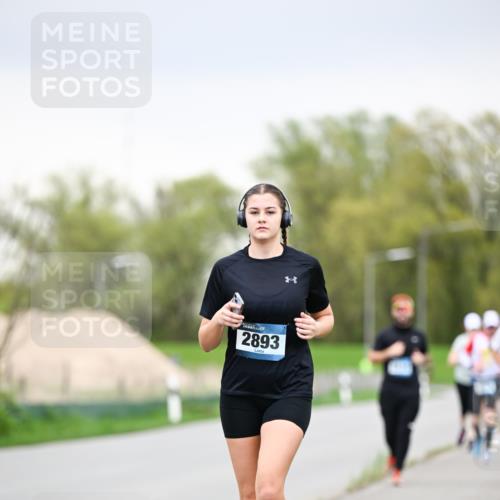 07.04.2024 - 43. Internationalen Wilhelmsburger Insellauf Dr. Thomas Lammeyer http://msf.ph/oto/6042252 07.04.2024 10:40:17 Laufen 2893 meine-sportfotos.de