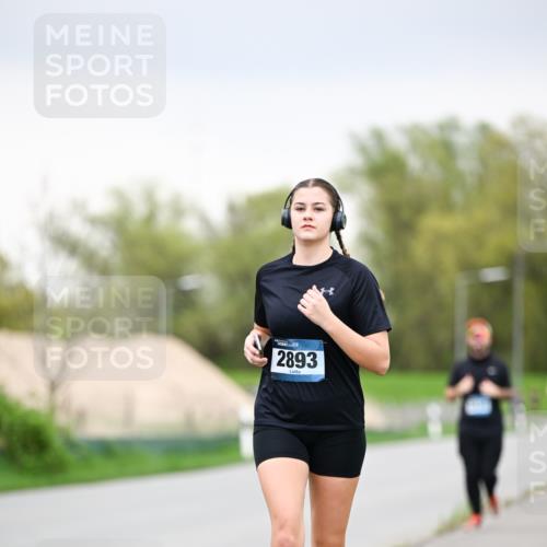 07.04.2024 - 43. Internationalen Wilhelmsburger Insellauf Dr. Thomas Lammeyer http://msf.ph/oto/6042258 07.04.2024 10:40:17 Laufen 2893 meine-sportfotos.de