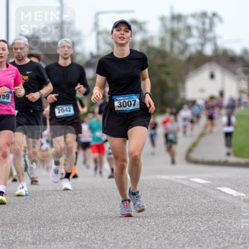07.04.2024 - 43. Internationalen Wilhelmsburger Insellauf Michael Strokosch http://msf.ph/oto/6042259 07.04.2024 11:01:57 Laufen 254, 59, 2042, 3007 meine-sportfotos.de