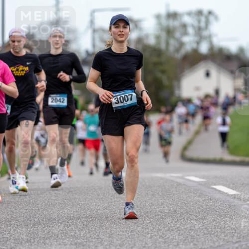 07.04.2024 - 43. Internationalen Wilhelmsburger Insellauf Michael Strokosch http://msf.ph/oto/6042262 07.04.2024 11:01:57 Laufen 3159, 2042, 3007 meine-sportfotos.de