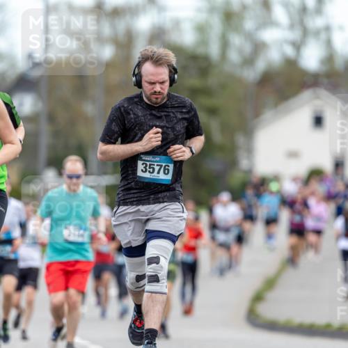 07.04.2024 - 43. Internationalen Wilhelmsburger Insellauf Michael Strokosch http://msf.ph/oto/6042270 07.04.2024 11:02:02 Laufen 2793, 3576 meine-sportfotos.de
