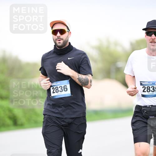 07.04.2024 - 43. Internationalen Wilhelmsburger Insellauf Dr. Thomas Lammeyer http://msf.ph/oto/6042298 07.04.2024 10:40:26 Laufen 2836, 2835 meine-sportfotos.de