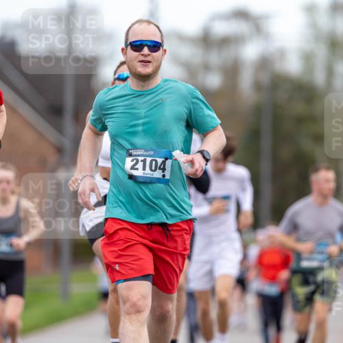 07.04.2024 - 43. Internationalen Wilhelmsburger Insellauf Michael Strokosch http://msf.ph/oto/6042306 07.04.2024 11:02:12 Laufen 2660, 43, 2104 meine-sportfotos.de