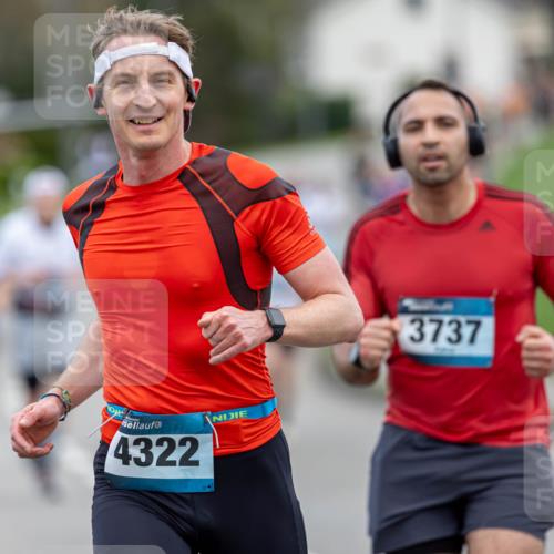 07.04.2024 - 43. Internationalen Wilhelmsburger Insellauf Michael Strokosch http://msf.ph/oto/6042350 07.04.2024 11:02:33 Laufen 4322, 3737 meine-sportfotos.de