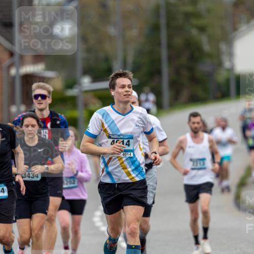 07.04.2024 - 43. Internationalen Wilhelmsburger Insellauf Michael Strokosch http://msf.ph/oto/6042358 07.04.2024 11:02:38 Laufen 2650, 64, 3434, 15, 4214, 4014 meine-sportfotos.de
