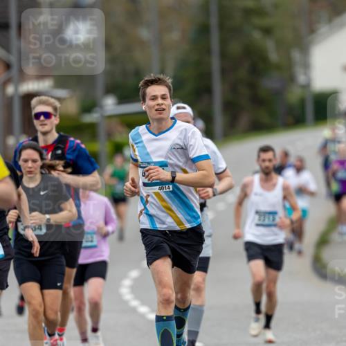 07.04.2024 - 43. Internationalen Wilhelmsburger Insellauf Michael Strokosch http://msf.ph/oto/6042360 07.04.2024 11:02:38 Laufen 2650, 64, 374, 4014, 7343 meine-sportfotos.de