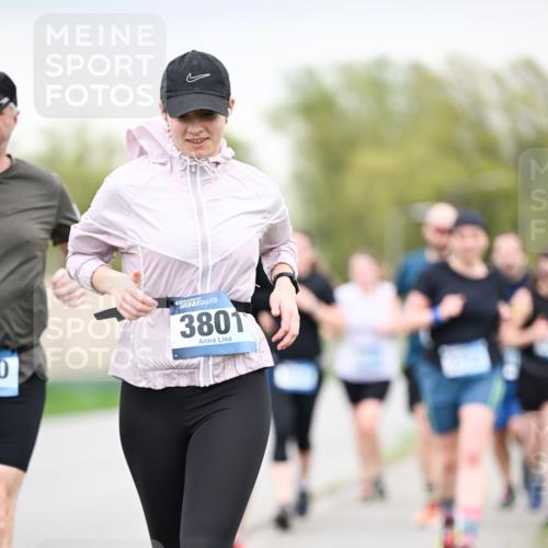 07.04.2024 - 43. Internationalen Wilhelmsburger Insellauf Dr. Thomas Lammeyer http://msf.ph/oto/6042363 07.04.2024 10:40:33 Laufen 0, 3801 meine-sportfotos.de