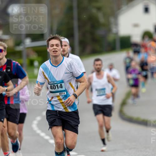 07.04.2024 - 43. Internationalen Wilhelmsburger Insellauf Michael Strokosch http://msf.ph/oto/6042367 07.04.2024 11:02:39 Laufen 64, 434, 4014, 4014 meine-sportfotos.de