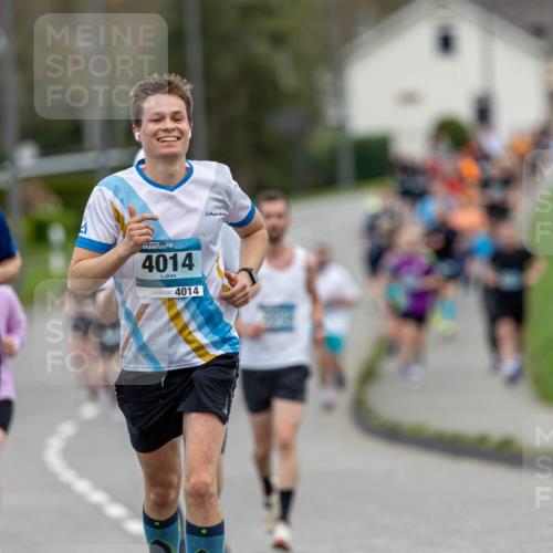 07.04.2024 - 43. Internationalen Wilhelmsburger Insellauf Michael Strokosch http://msf.ph/oto/6042372 07.04.2024 11:02:40 Laufen 15, 580, 4014, 4014 meine-sportfotos.de