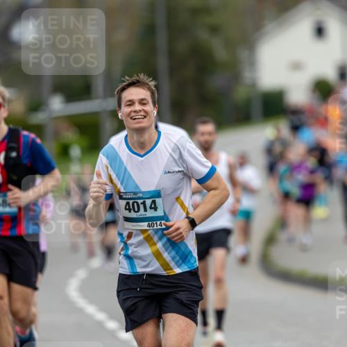 07.04.2024 - 43. Internationalen Wilhelmsburger Insellauf Michael Strokosch http://msf.ph/oto/6042377 07.04.2024 11:02:41 Laufen 4, 15, 258, 43, 4014, 4014 meine-sportfotos.de